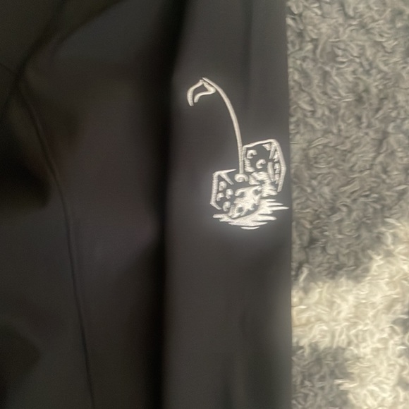 Travis Matthew Crystal Cove 2.0 Special Edition Rain Jacket XXL - Picture 4 of 5